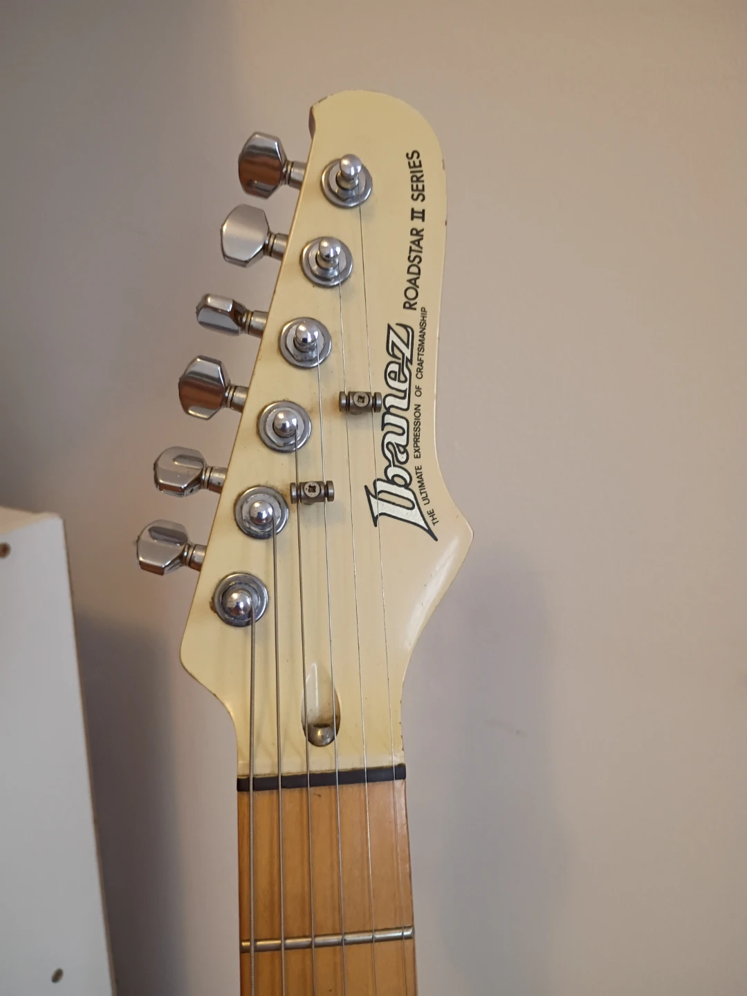 1985 Ibanez Roadstar II RS140 Electric Guitar - photo 2