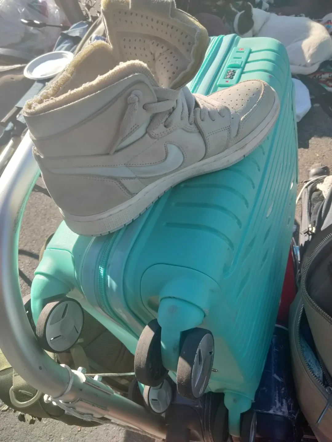 Air Jordan 1 High OG - photo 3