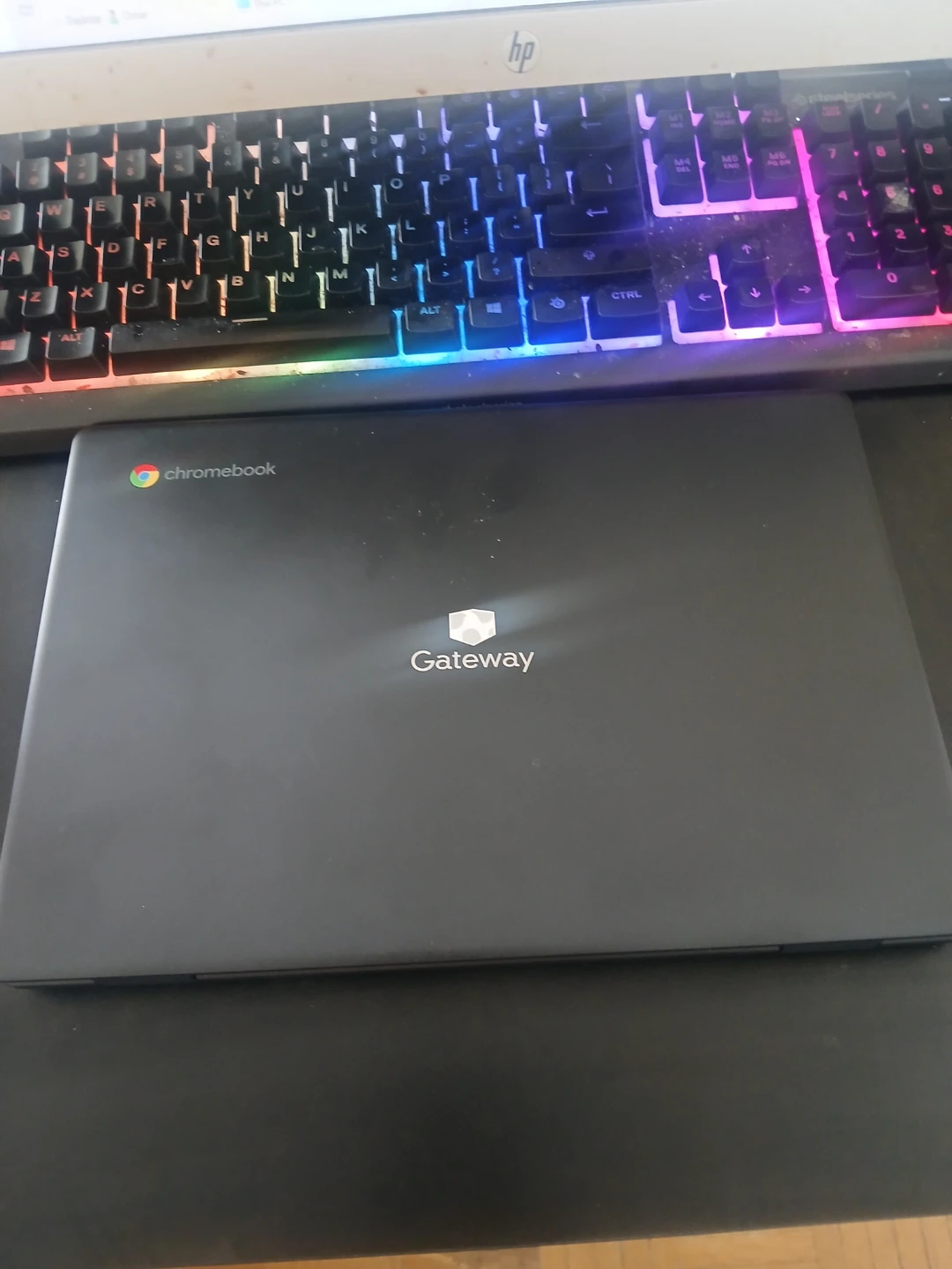 Acer Chromebook laptop, laptop bag and Logitech mouse bundle - photo 2