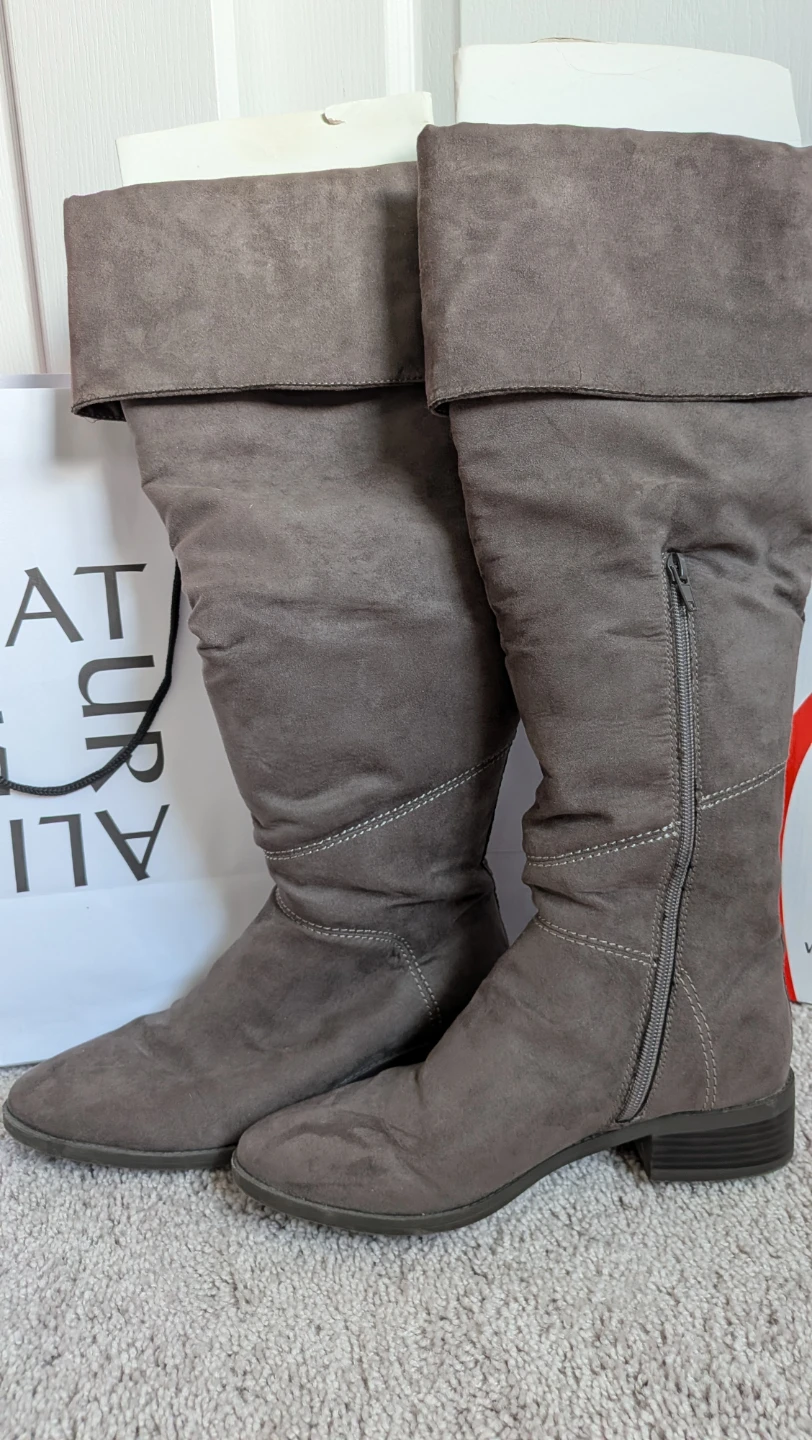 Size 8 Tall Blondo Taupe Suede Boots