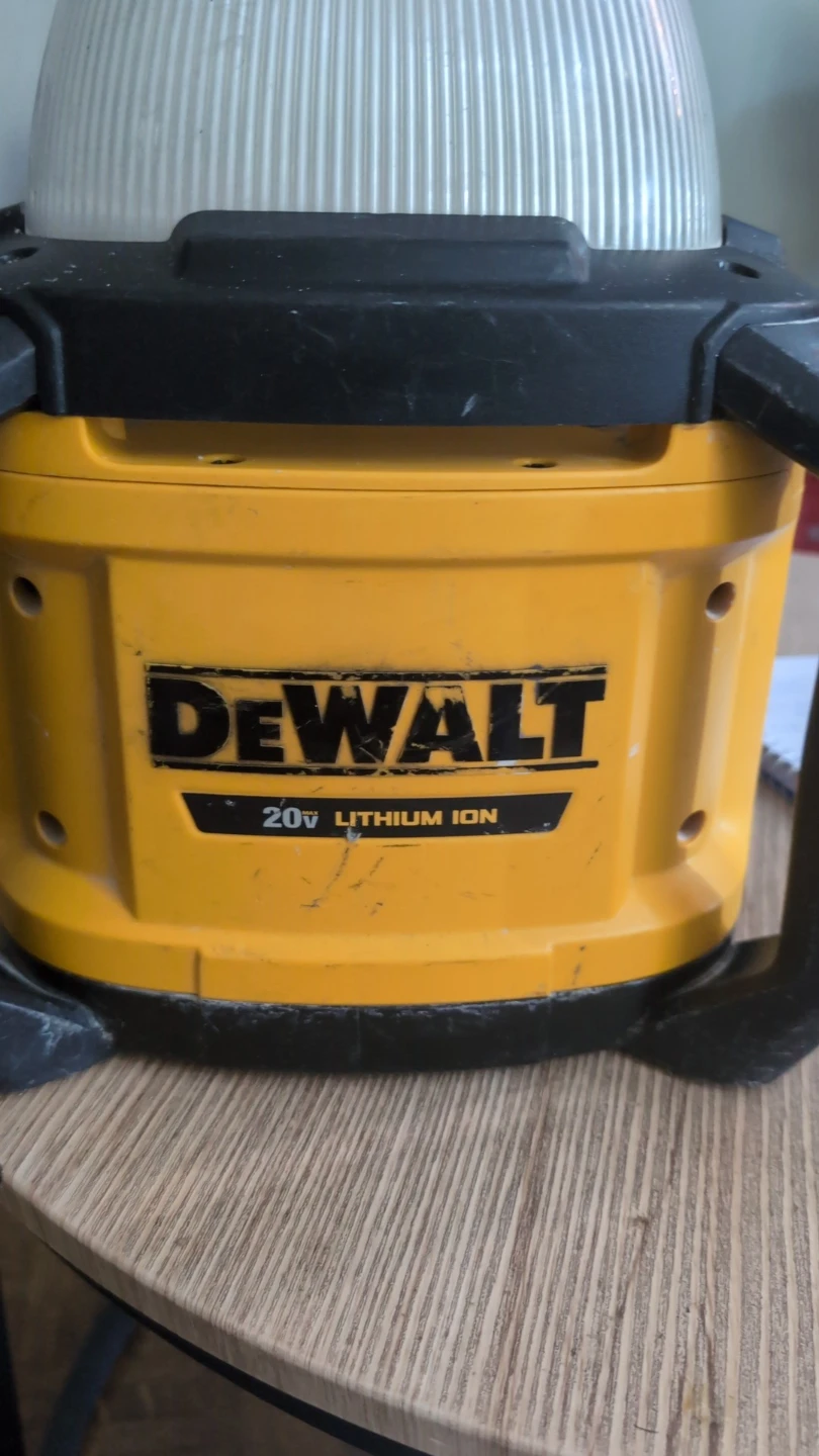 DEWALT 20V Cordless Work Light