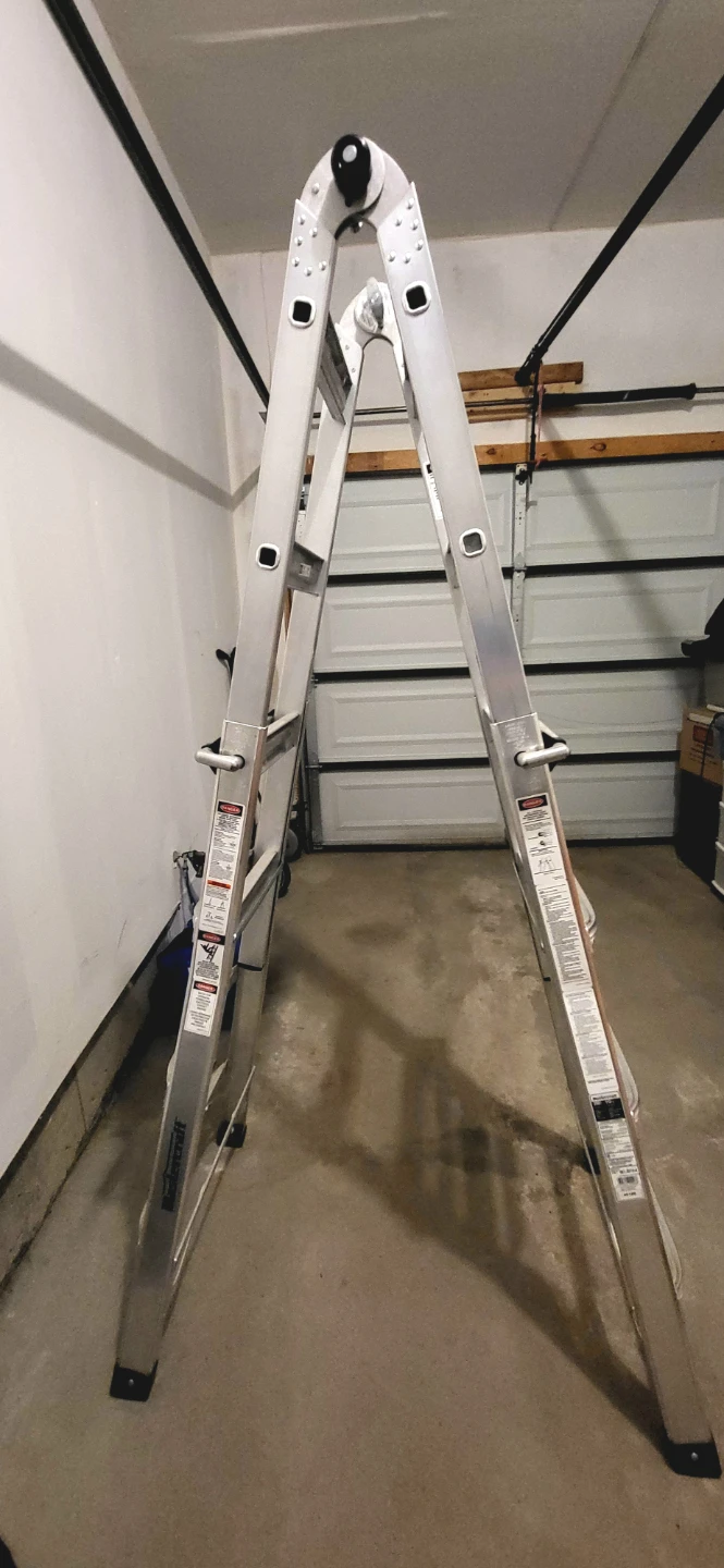 Mastercraft Multi-Position Aluminum Ladder – Like New – 250 lb - photo 2