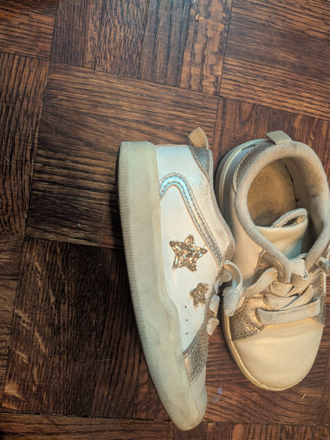 Kids shoes