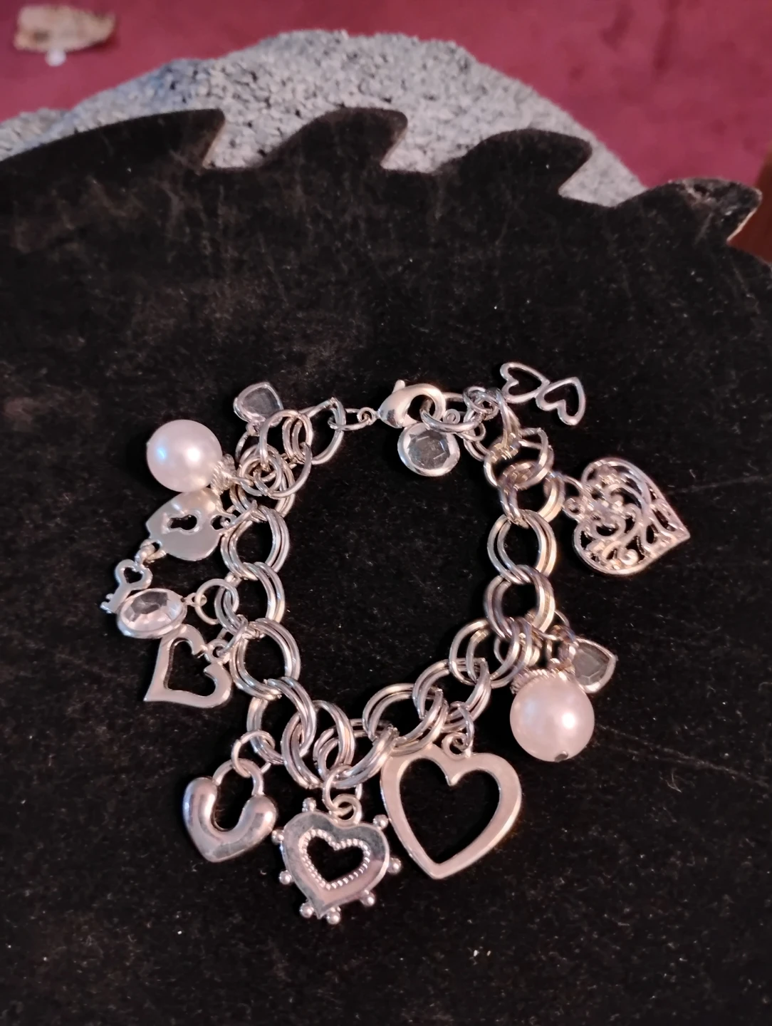 Silver Plated Charm Bracelet with Hearts and Pearls - photo 2