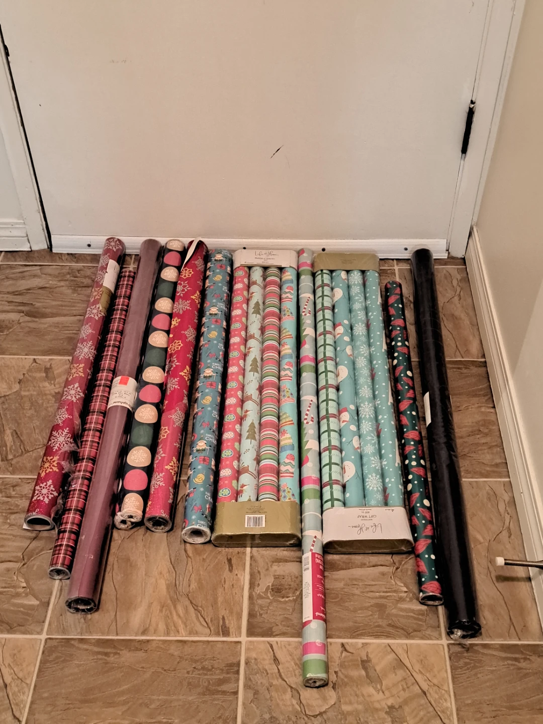 Assorted Christmas Wrapping Paper Rolls - photo 2