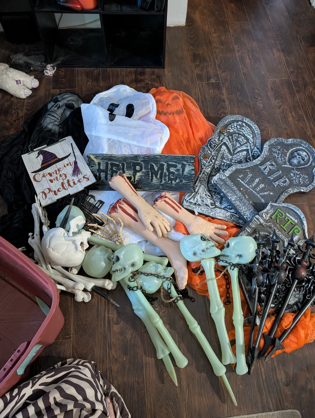 Halloween Decorations Bundle - photo 2