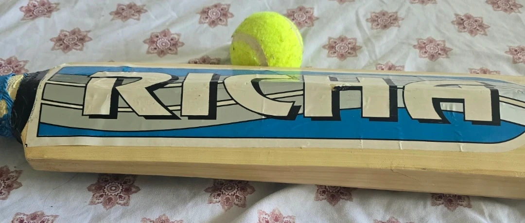 SR SRISHTI Richa Cricket Bat and ball - photo 2