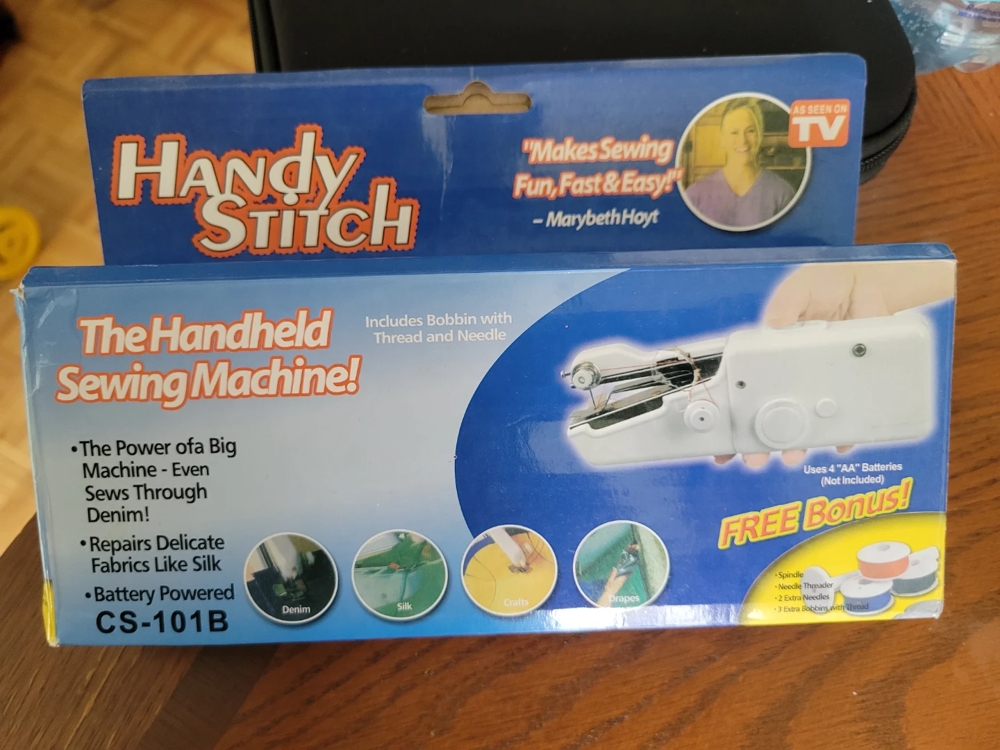 Handy Stitch Handheld Sewing Machine (New in Box!)