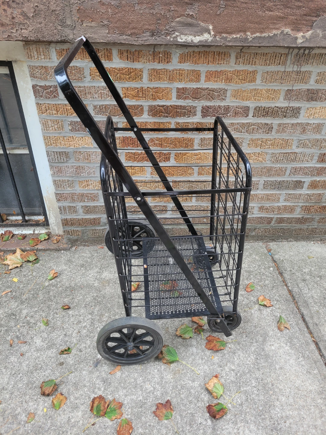 Big Black Folding Shopping Cart w/9,5" wheels - photo 3