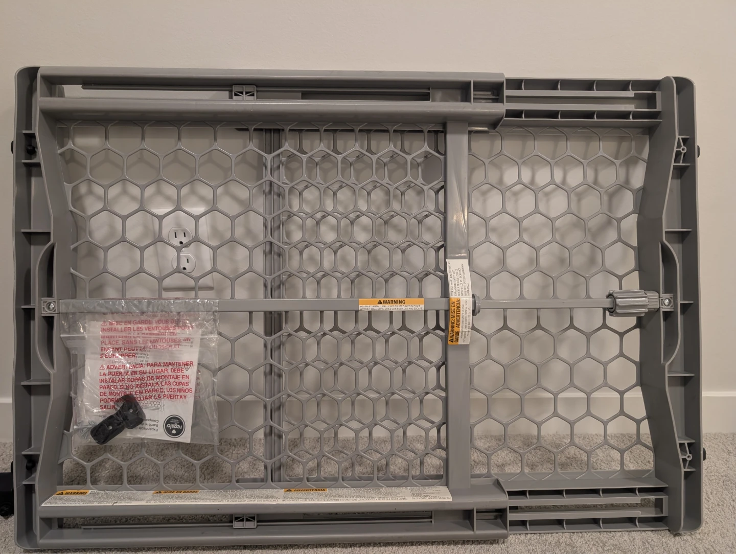 Regalo Expandable Safety Gate