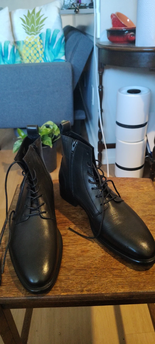 Black Leather Ankle Boots - photo 4
