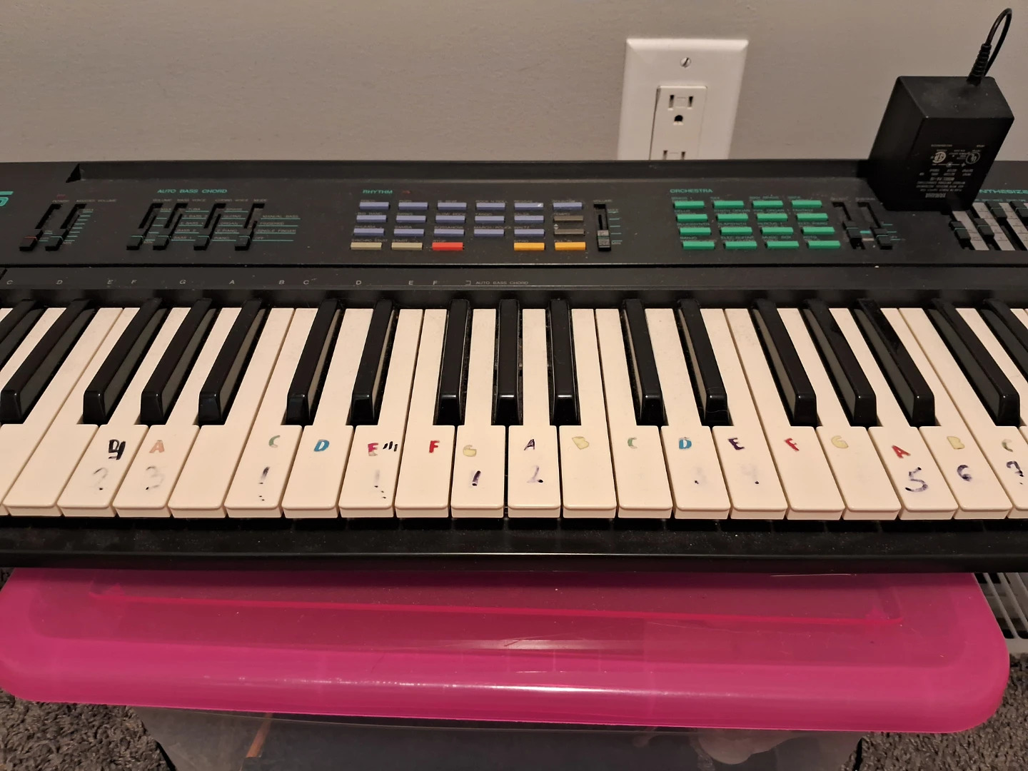 Yamaha PSR-16 Electronic Keyboard