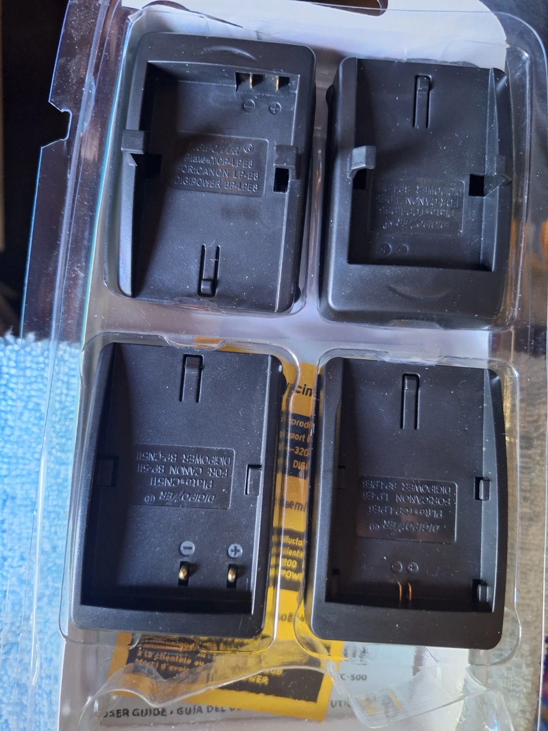DigiPower Digital SLR Travel Charger - photo 2