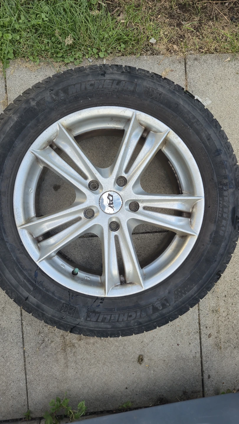 Four Michelin Winter Tire with Rim