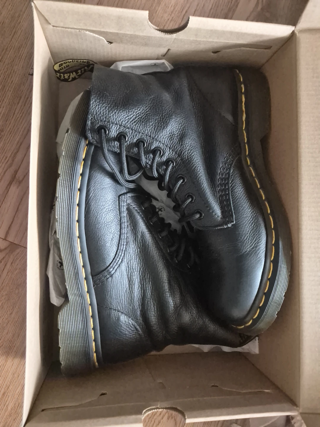 Dr Martens size 9