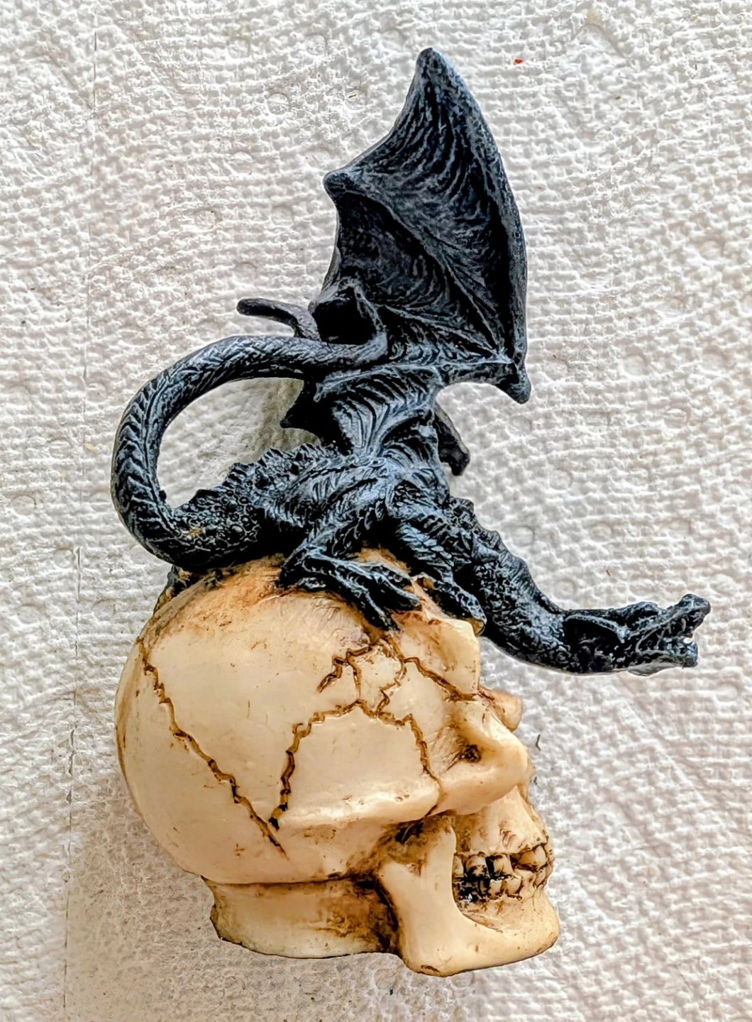 Dragon and Skull Figurine - photo 2