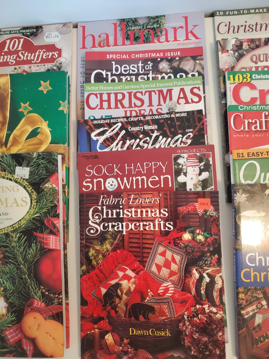 Lot of 14 Christmas Craft and Idea Books & Magazines - photo 4