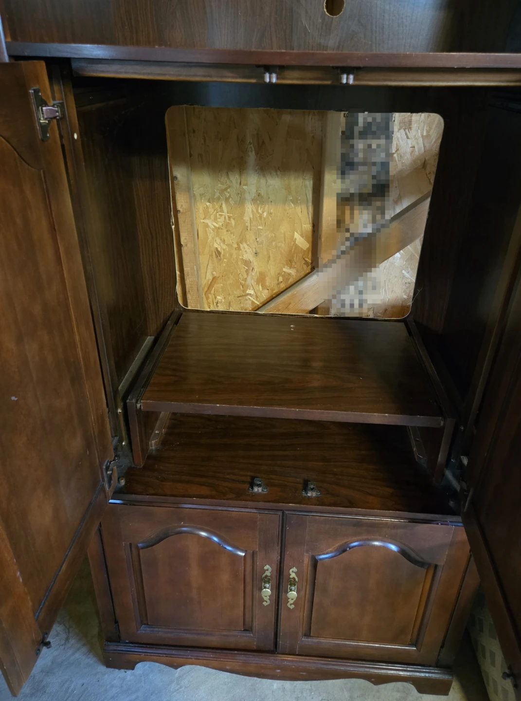 Wooden Entertainment Unit - photo 4