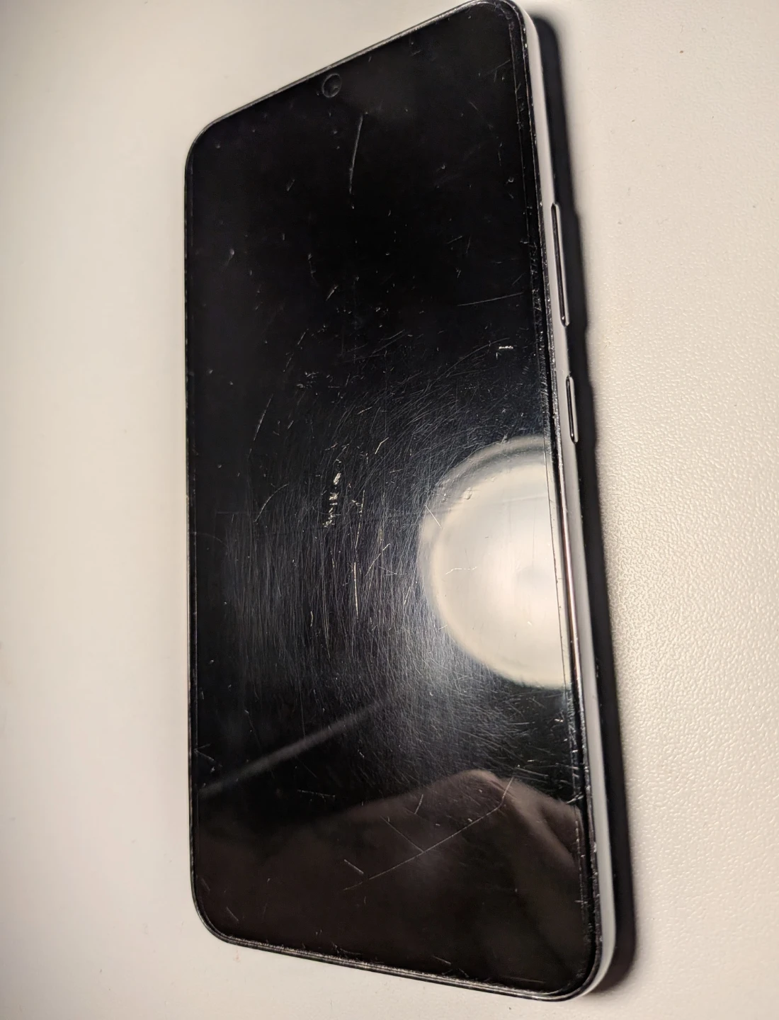 Samsung S22 Phone - photo 4