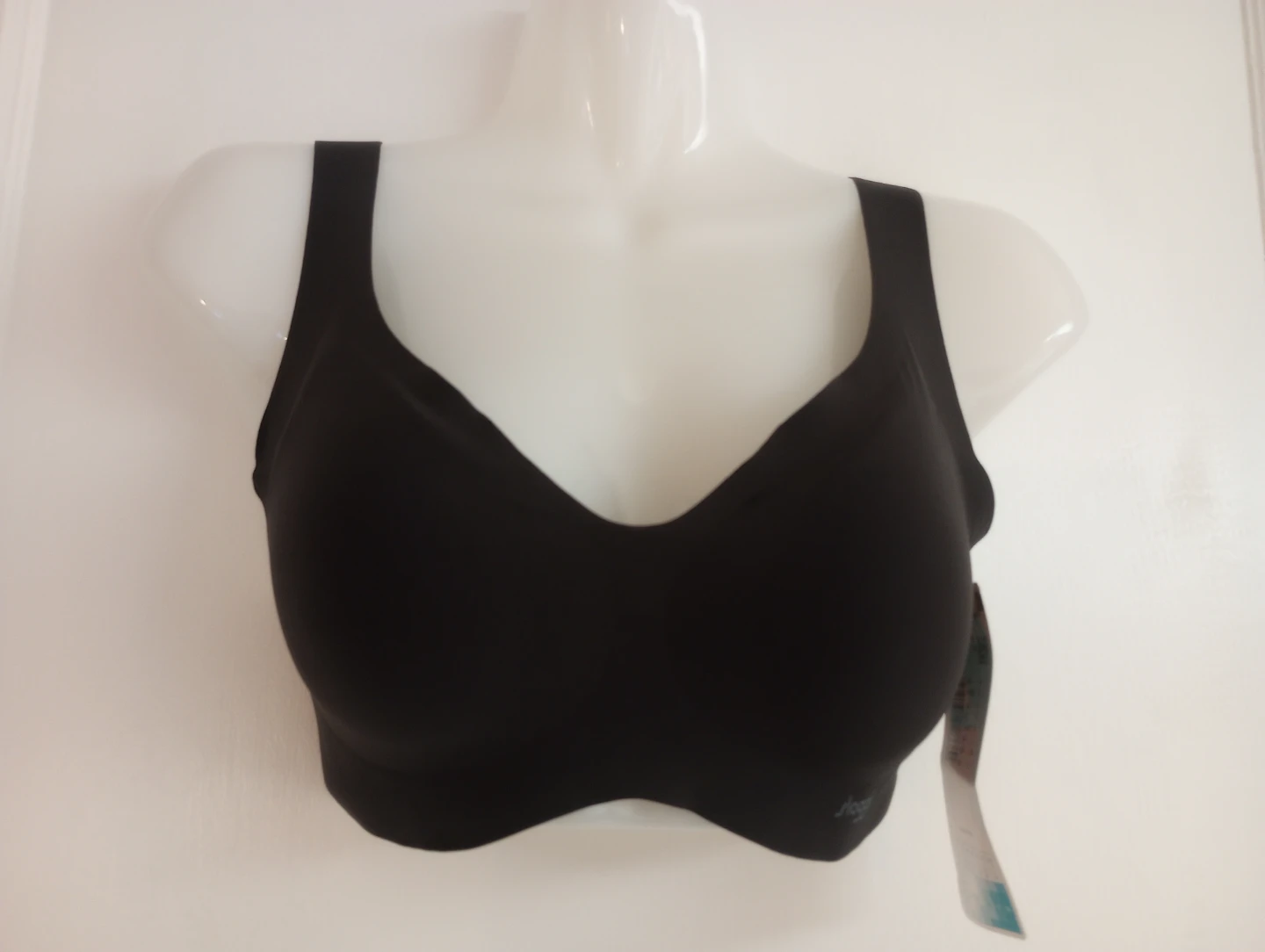 NWT Sloggi Zero Feel Bralette in XS + S