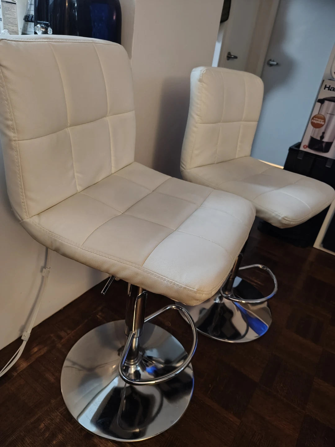 Set of 2 White Bar Stools