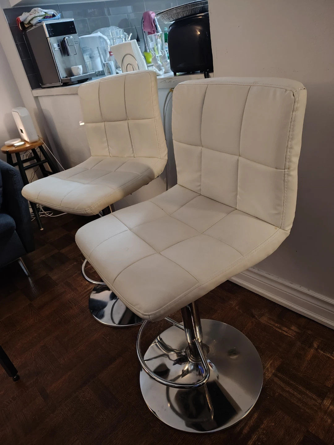 Set of 2 White Bar Stools - photo 3