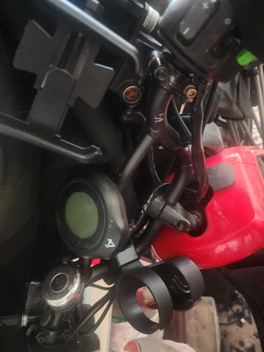Nui Red Electric Scooter - photo 2