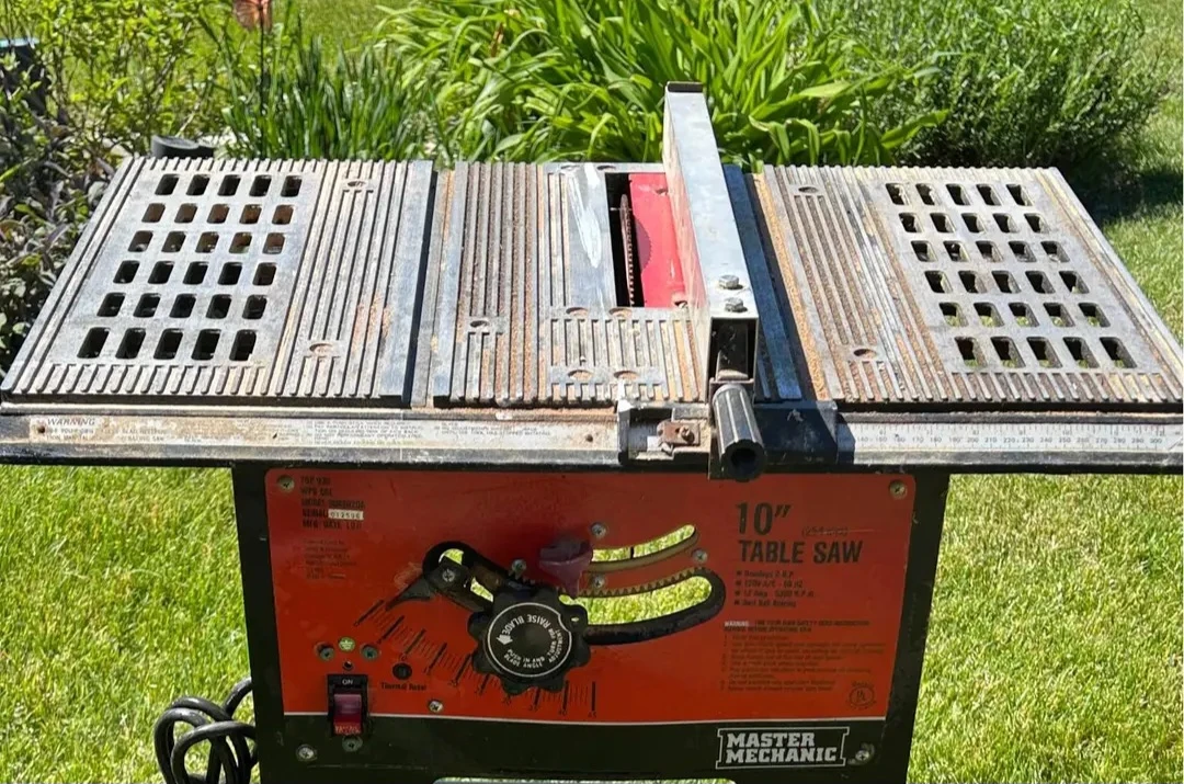 Master Mechanic 10” Table Saw