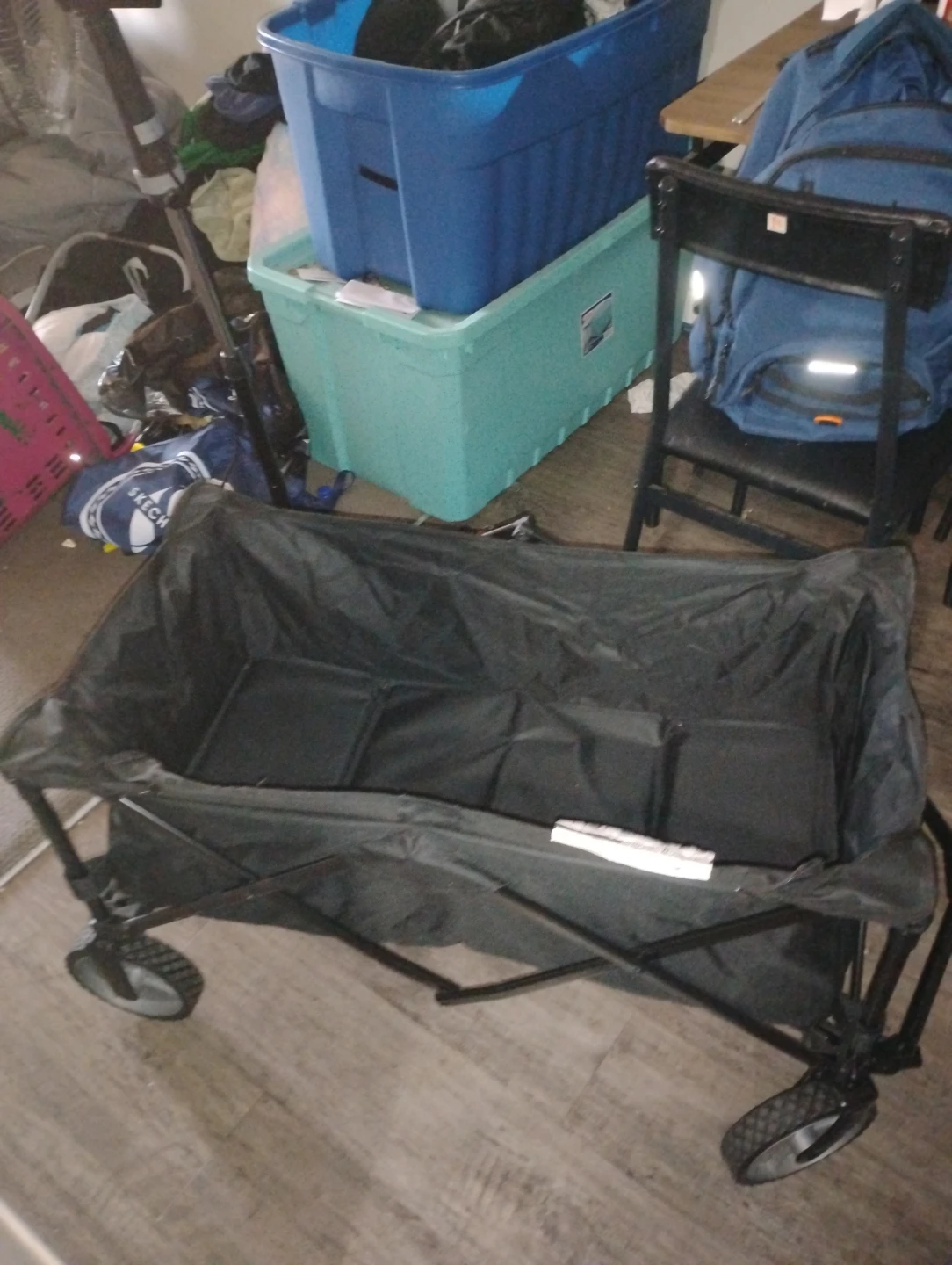 Black folding wagon
