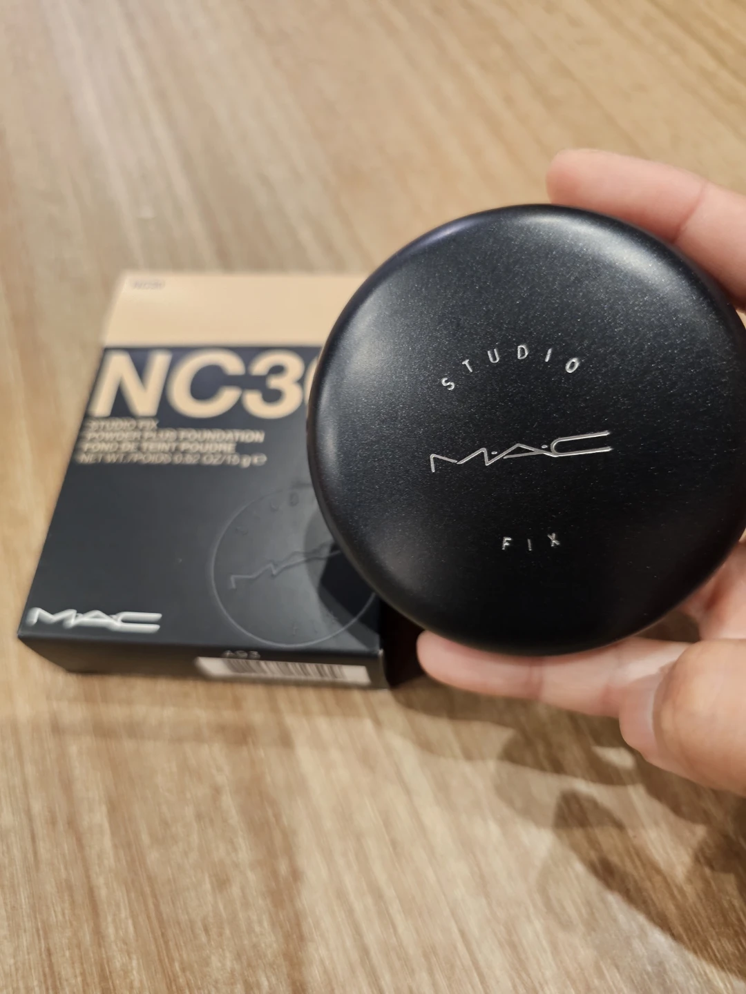 MAC Studio Fix Powder Plus Foundation NC30