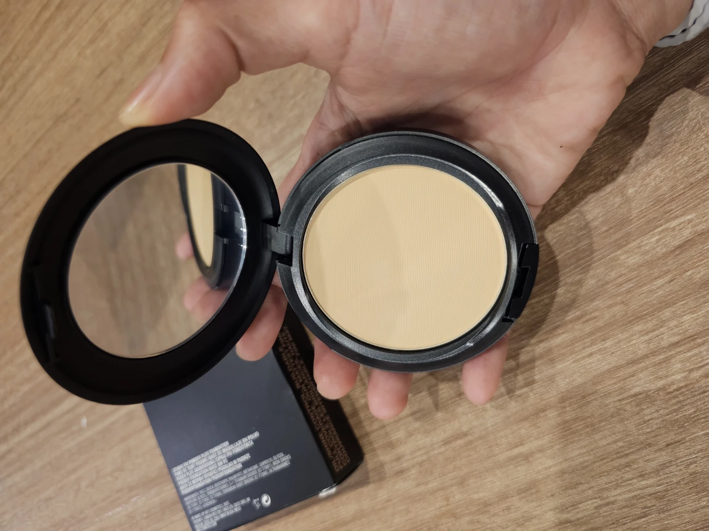 MAC Studio Fix Powder Plus Foundation NC30 - photo 4