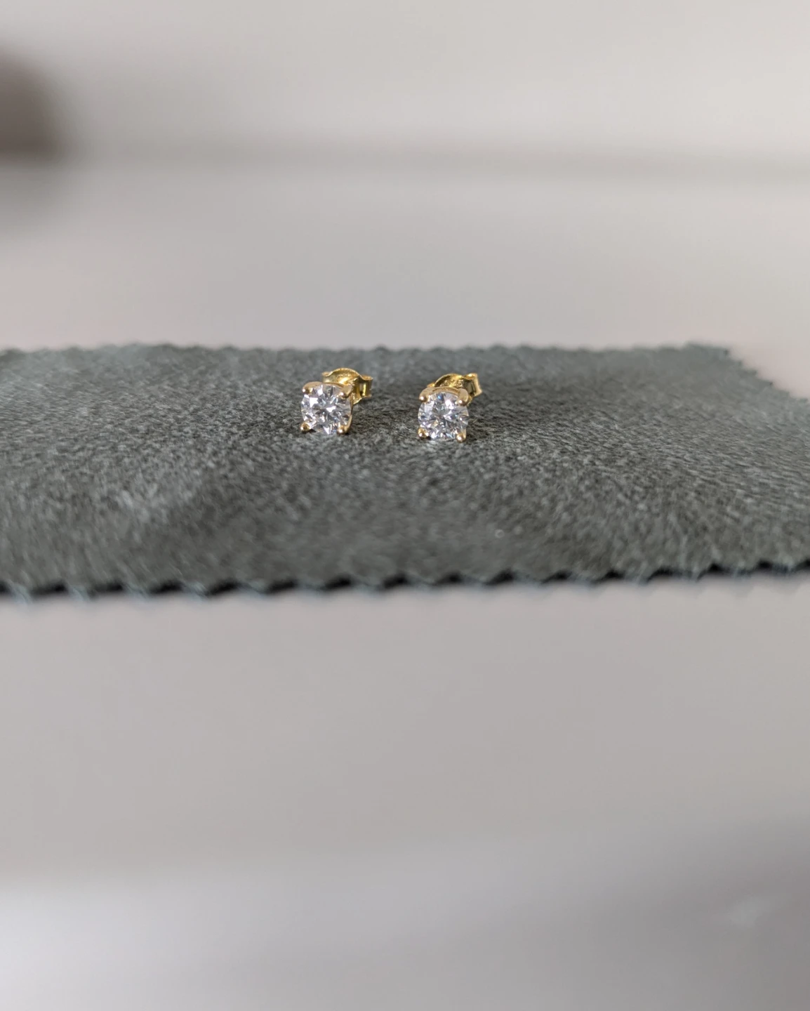 Classic 5mm Cubic Zirconia Stud Earrings (925 Sterling Silver) - photo 2