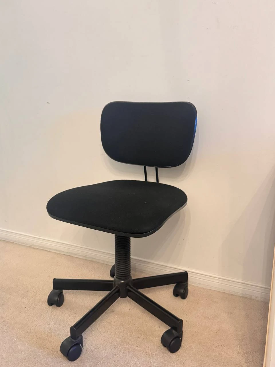 Black Office Chair - photo 2