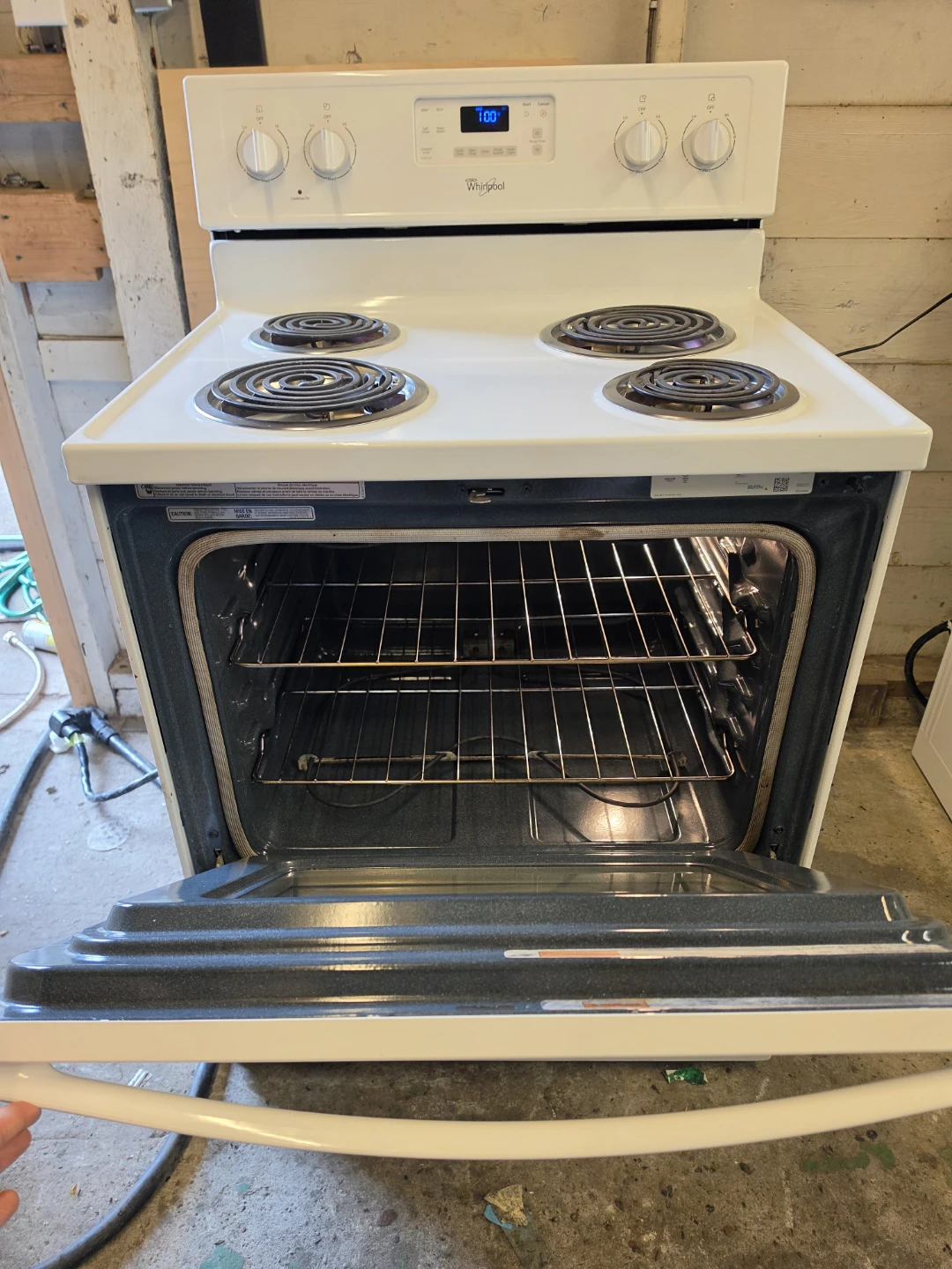 Delivery Available - Whirlpool 30" Electric Range (6 Years Old)