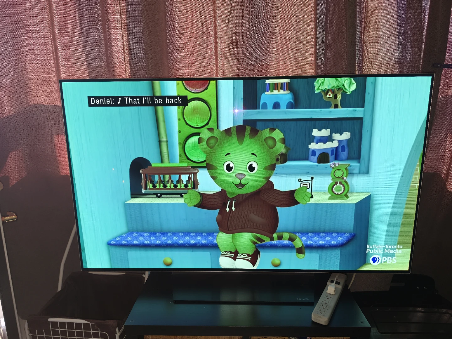 TV LG OLED 55B7P-U 2019 - photo 2