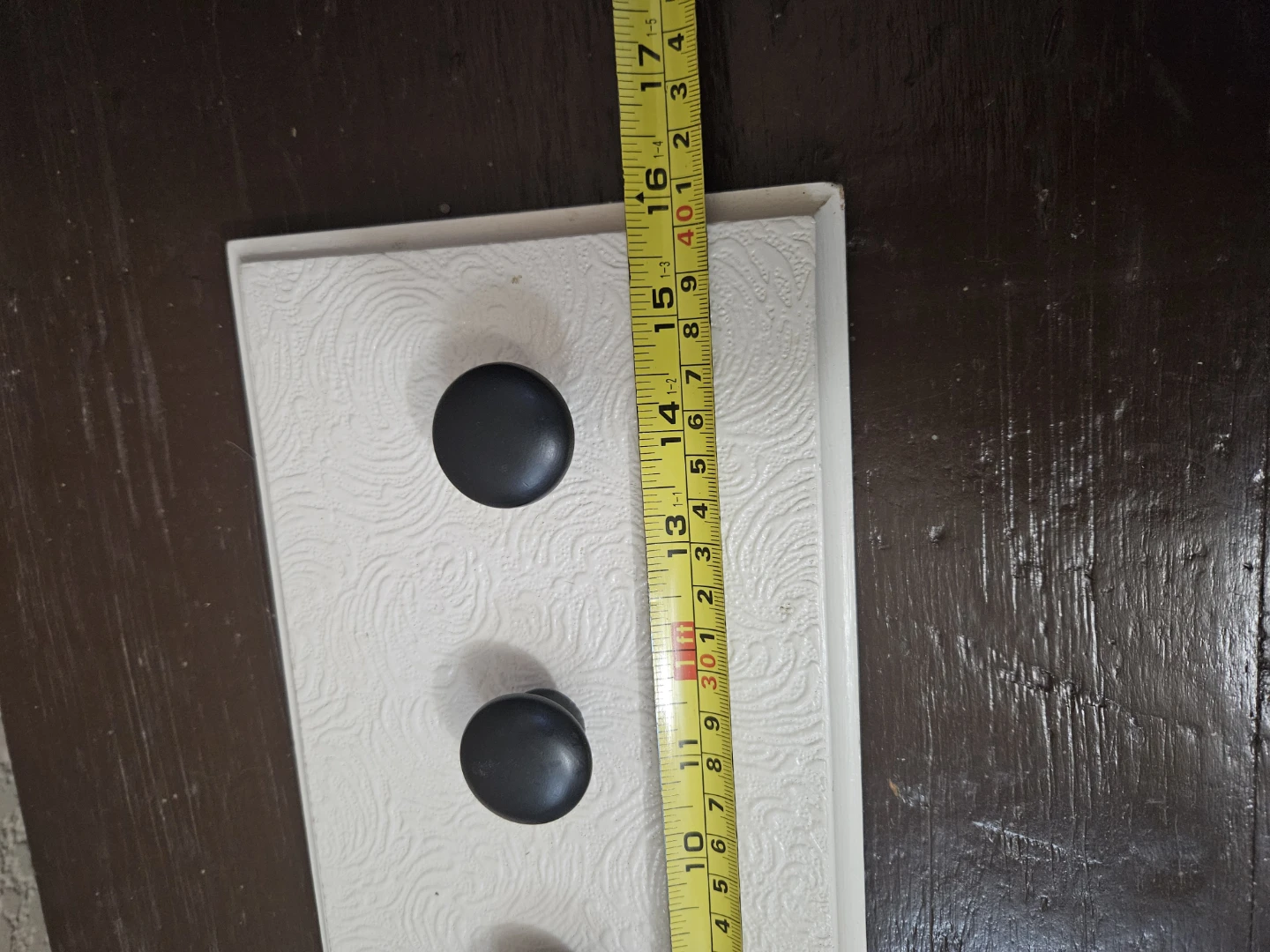 White Coat Rack with 5 Black Knobs - photo 4