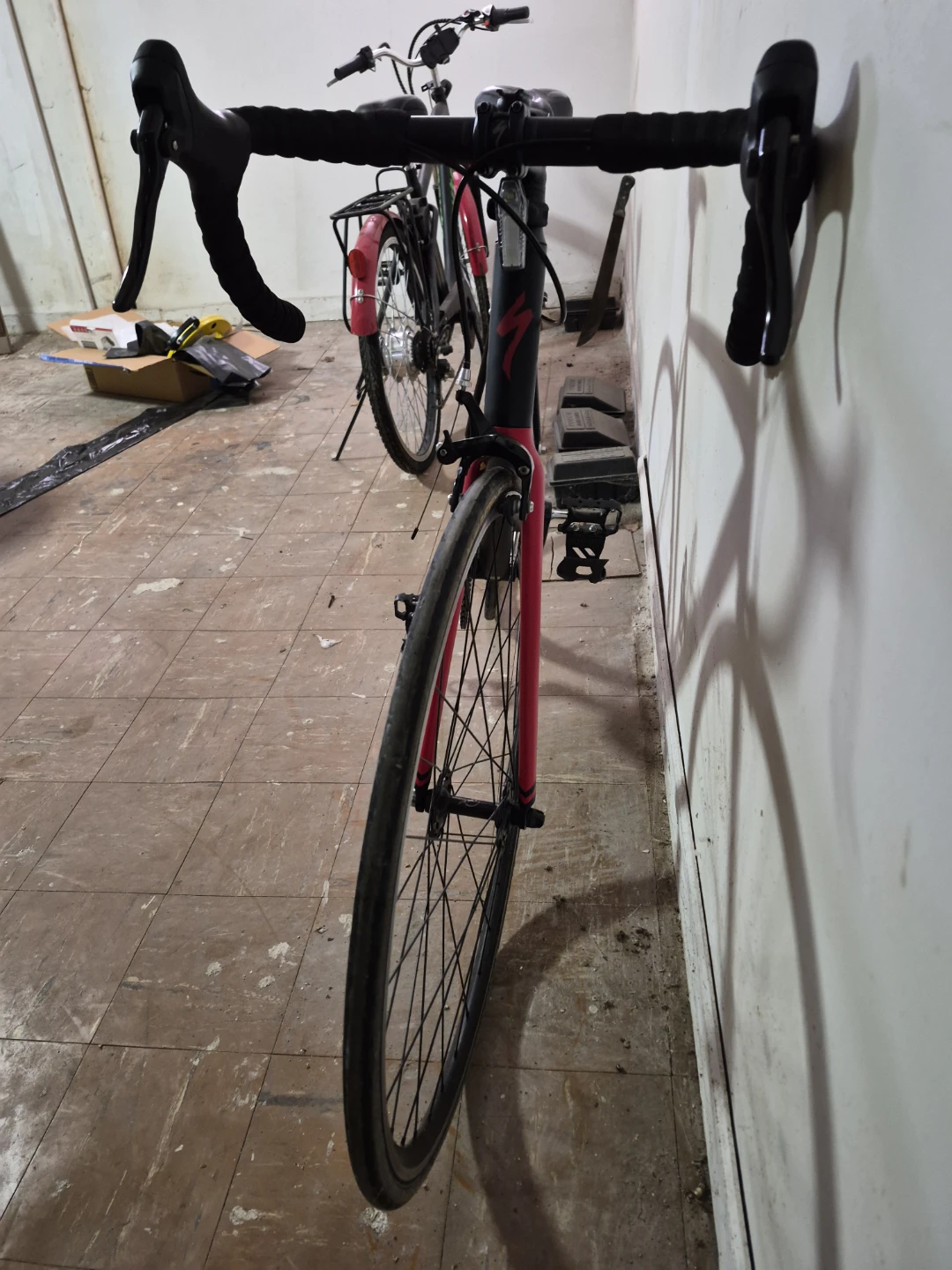 Specialized Allez Road Bike - photo 4