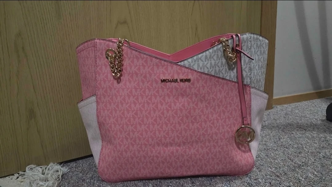 BRAND NEW UNUSED authentic Michael Kors Large Shoulder Tote Bag