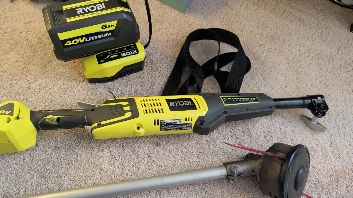 Ryobi 40V Lithium Expand-It String Trimmer with 6Ah Battery