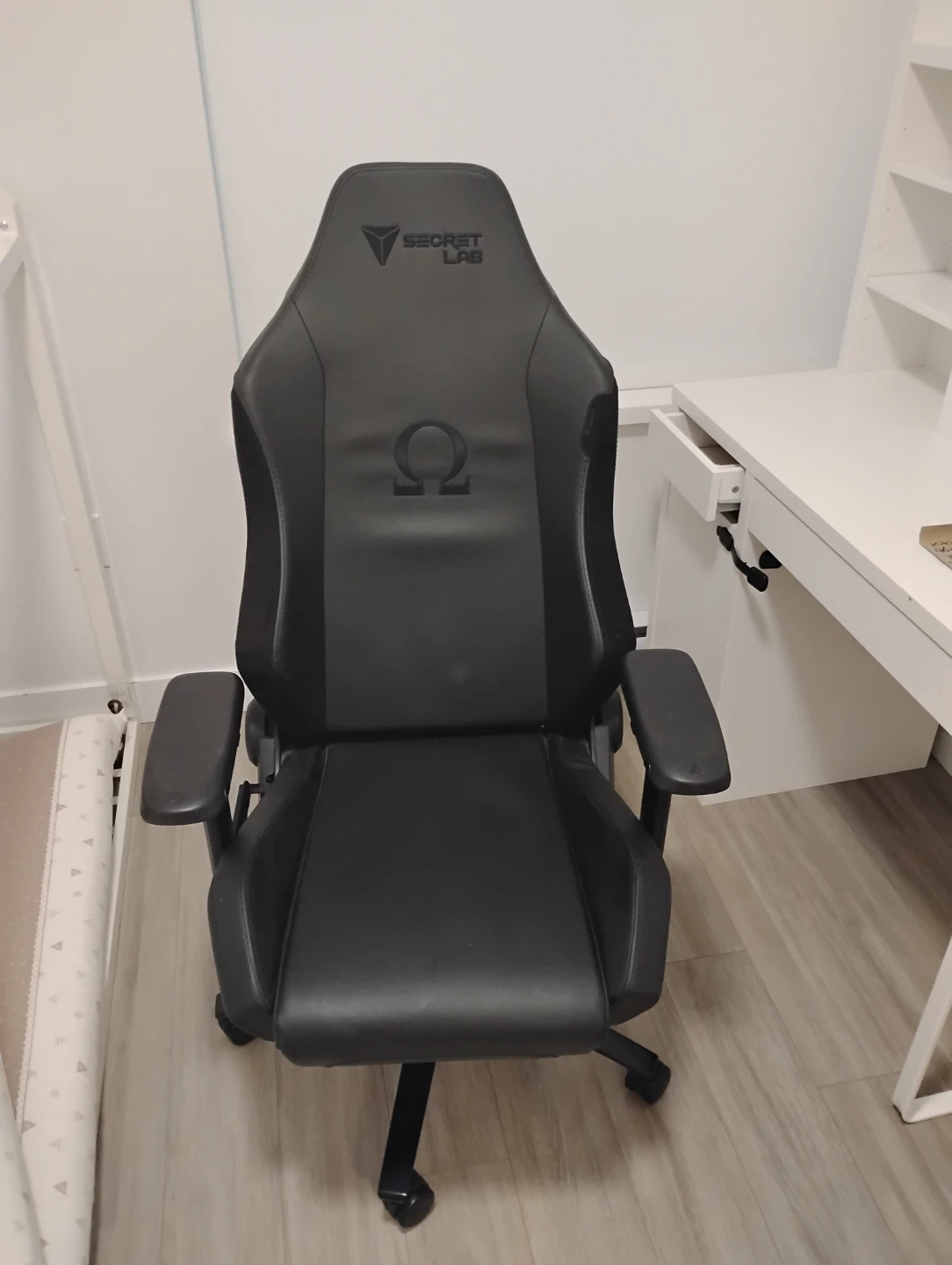 Secretlab Omega 2020 Series Gaming Chair