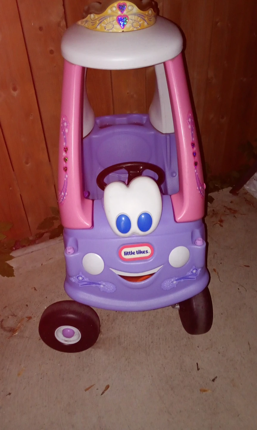 Little Tikes Princess Coupe Cozy Coupe
