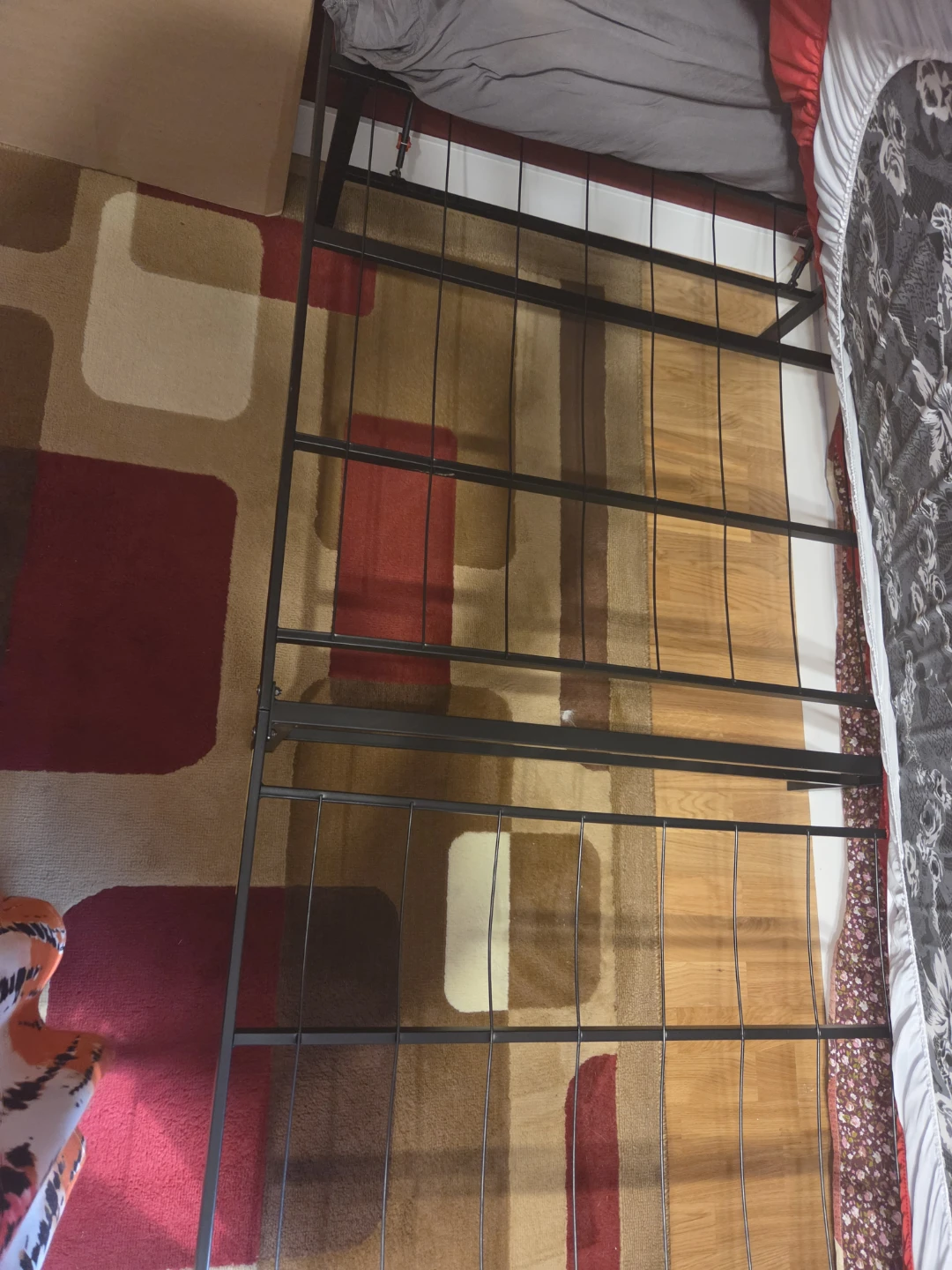 SINGLR Bed Frame AND mattress - photo 2