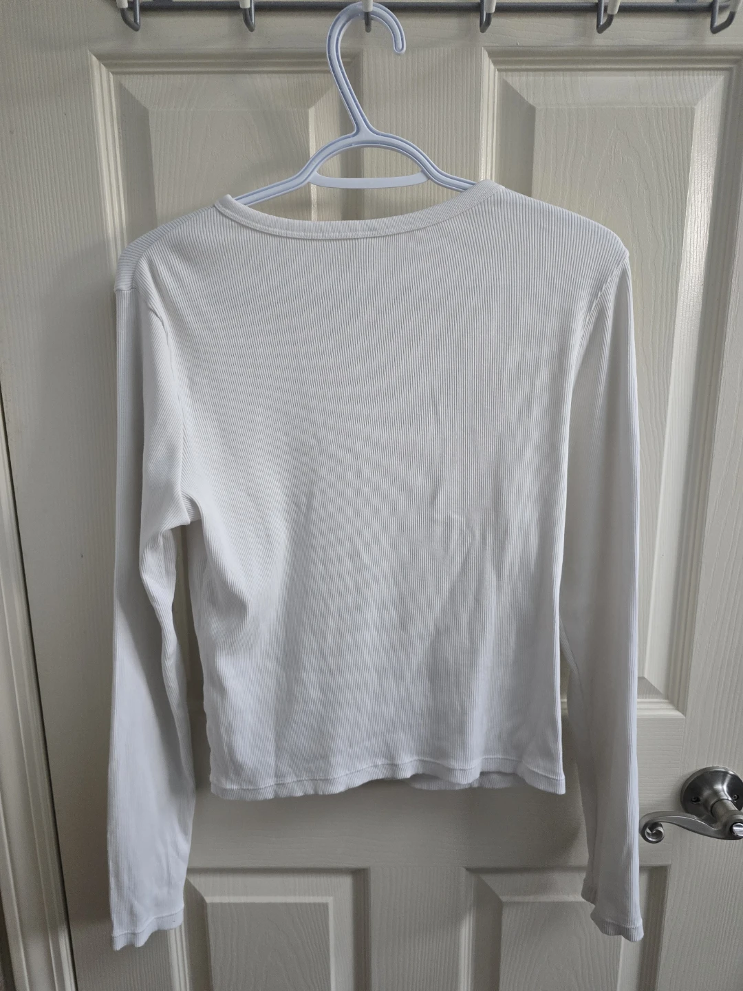 Uniqlo Long Sleeve Ribbed Henley Top - photo 3