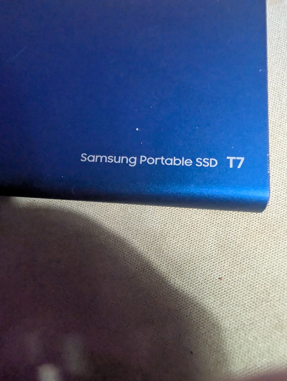 Samsung Portable SSD T7 2TB External Hard Drive - photo 3