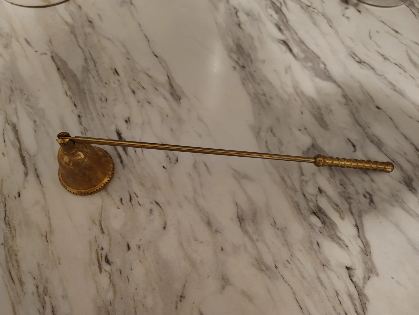 Candle flame snuffer