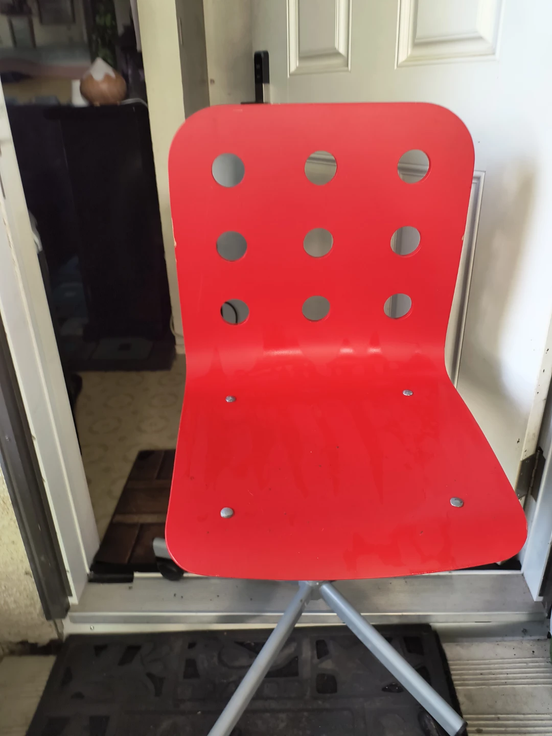 Red Swivel Office Chair - photo 2