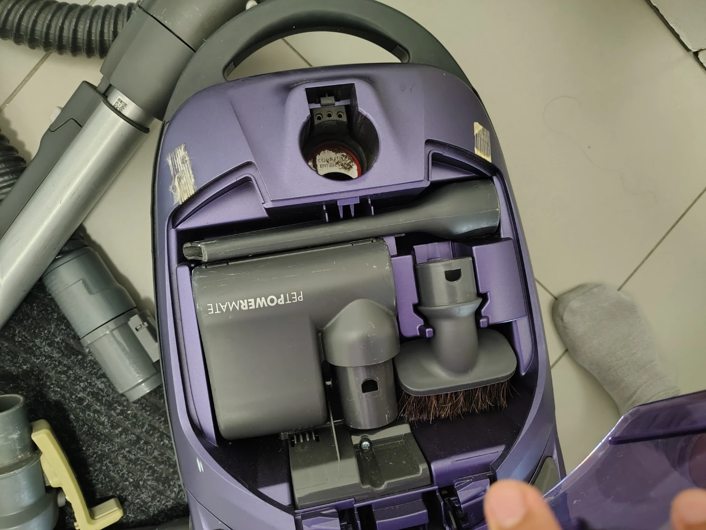 Kenmore 600 Series Pop-N-Go Floor Pro Vacuum - photo 3
