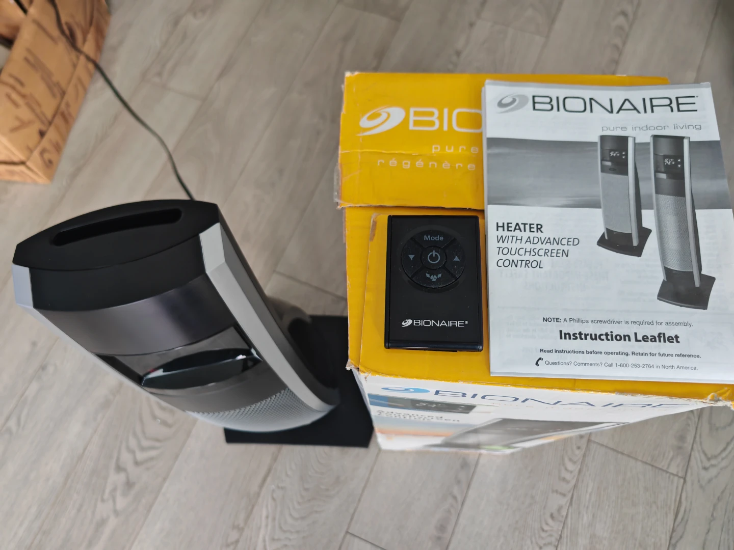 Bionaire Tower Heater – Touchscreen, Oscillation, Remote Control - photo 2
