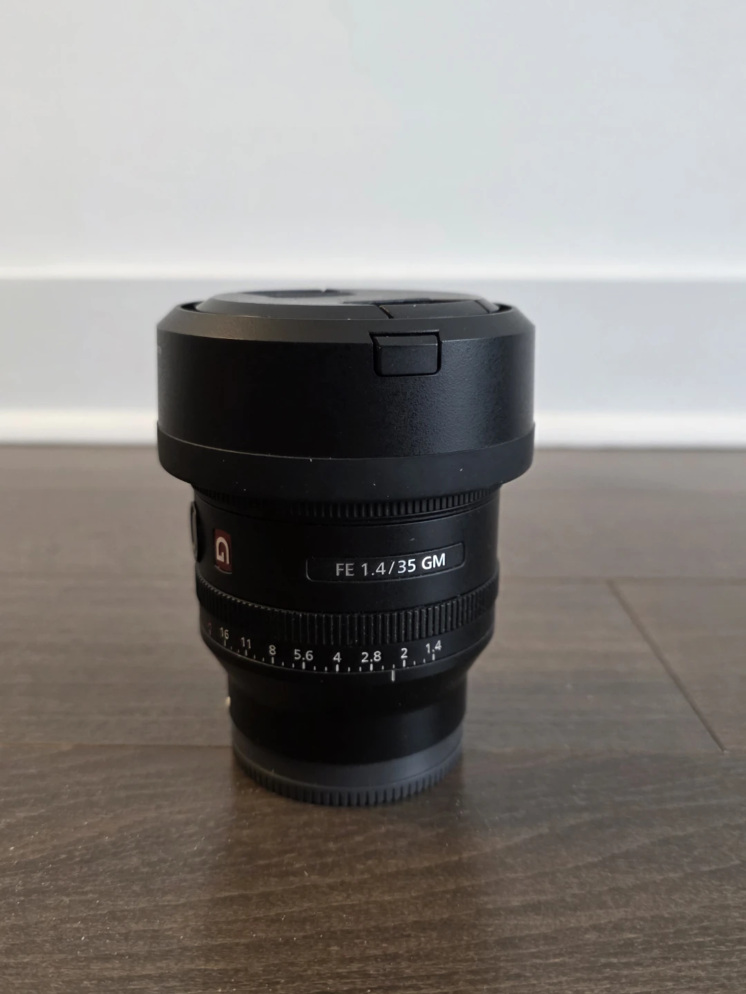 Sony FE 35mm F1.4 GM Lens, Mint Condition - photo 2