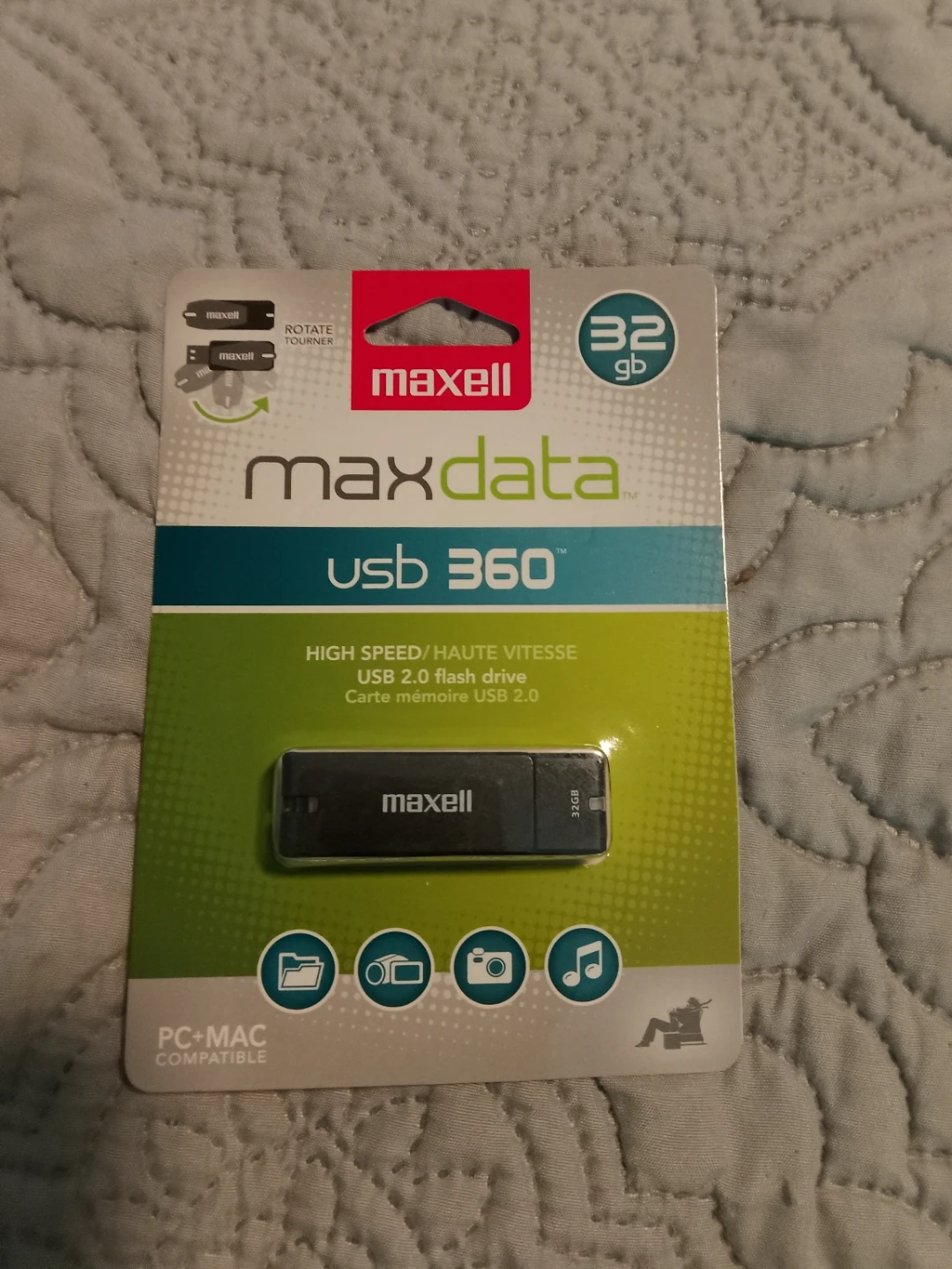 Maxell USB 360 32GB Flash Drive